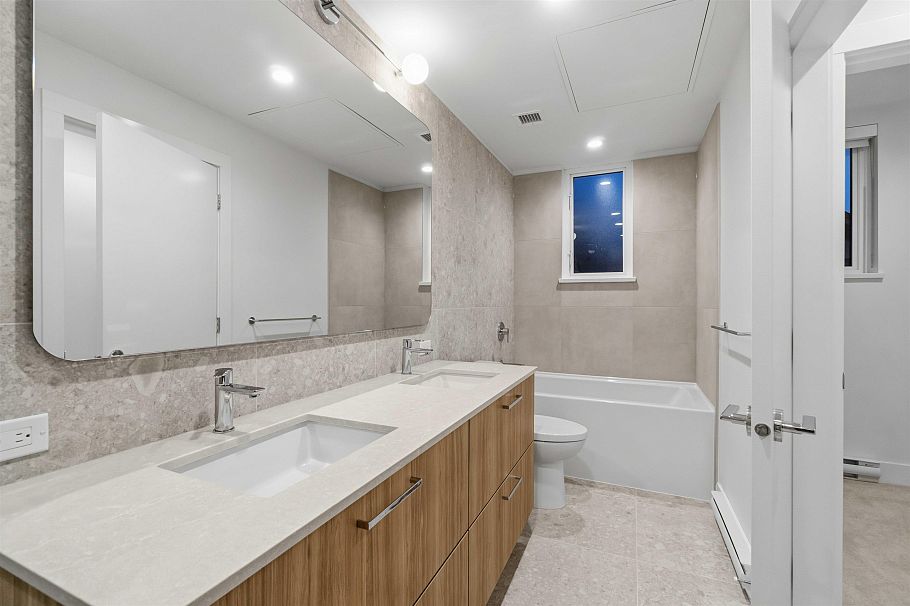 107 2320 Emery Court North Vancouver, BC - 11