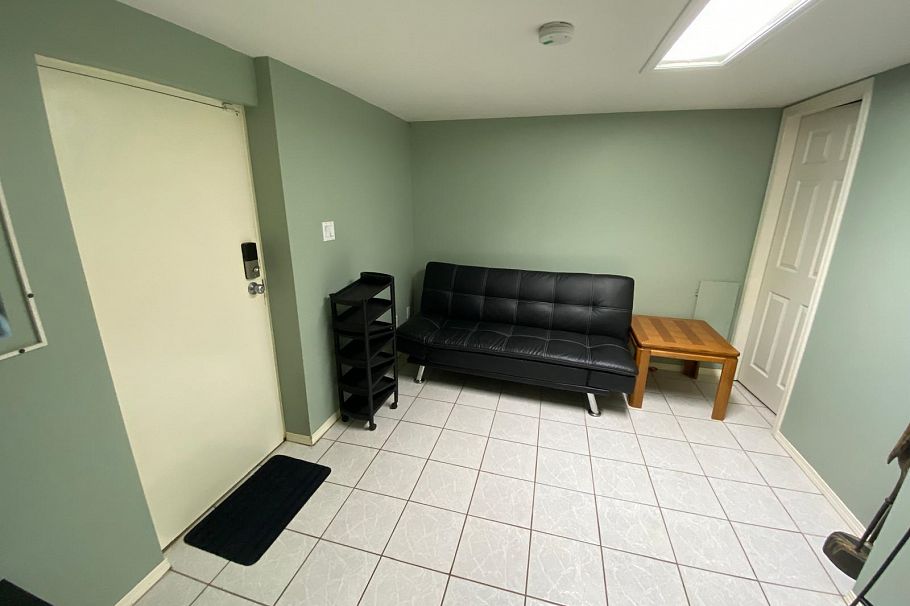 1326 Windermere Street Vancouver, BC - 2