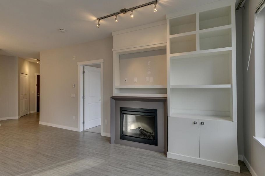 307 217 W 8th Street North Vancouver, BC - 5