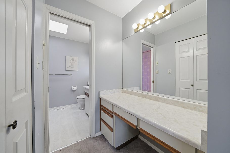 2915 Charles Street Vancouver, BC - 21