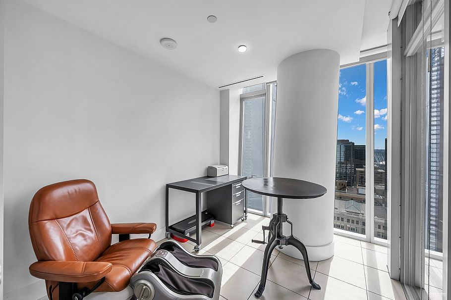 2405 667 Howe Street Vancouver, BC - 12