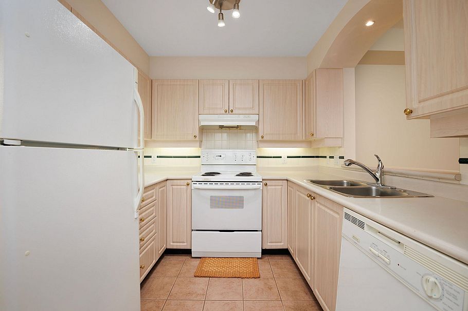 420 3600 WINDCREST DRIVE, North Vancouver BC V7G 2S5 North Vancouver, BC - 10