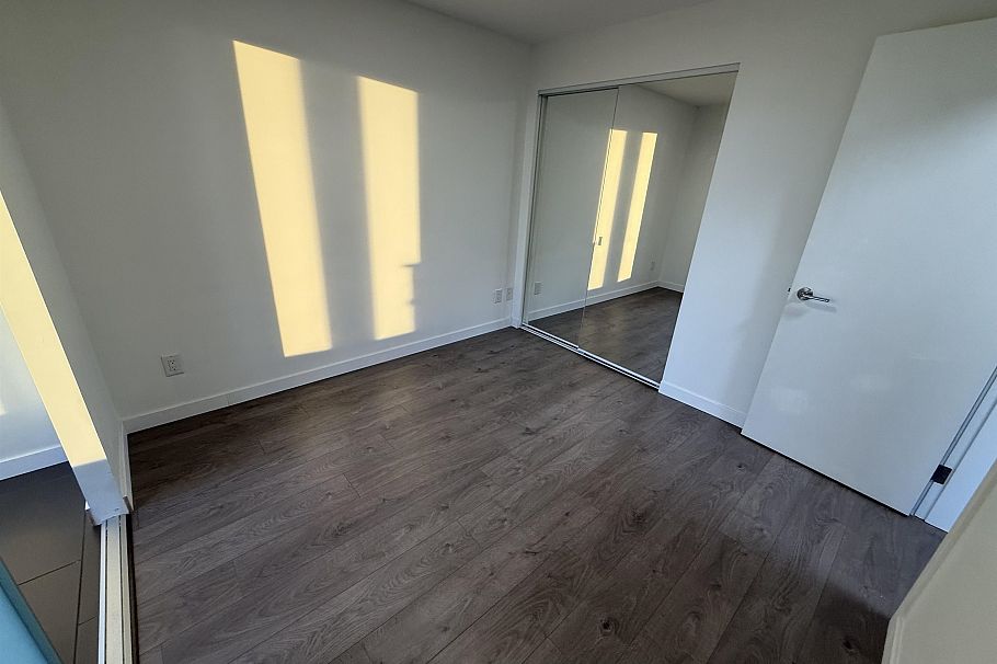 907 5665 Boundary Road Vancouver, BC - 9