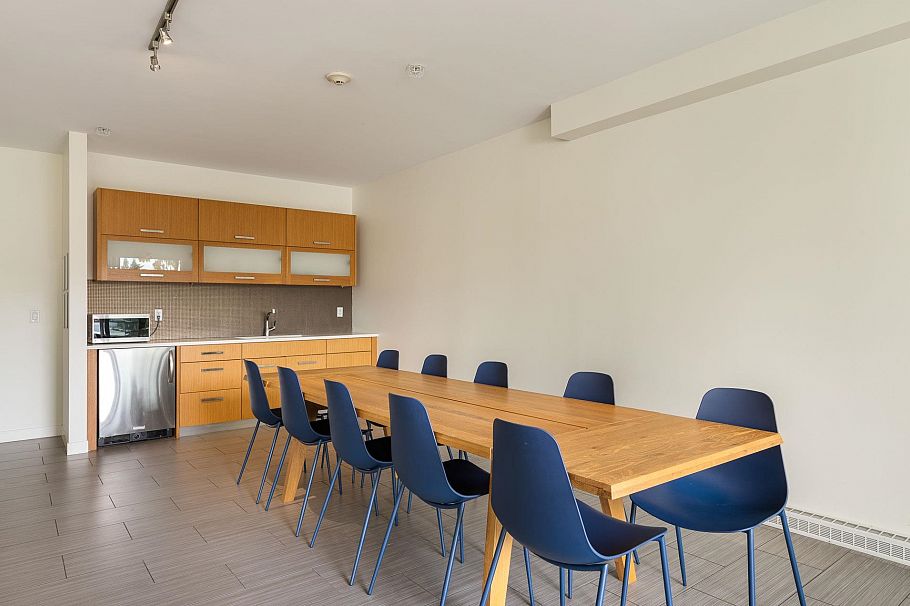 218 3333 Main Street Vancouver, BC - 21