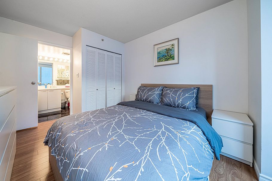 903 1166 Melville Street Vancouver, BC - 10
