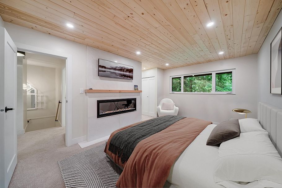 867 Frederick Road North Vancouver, BC - 15