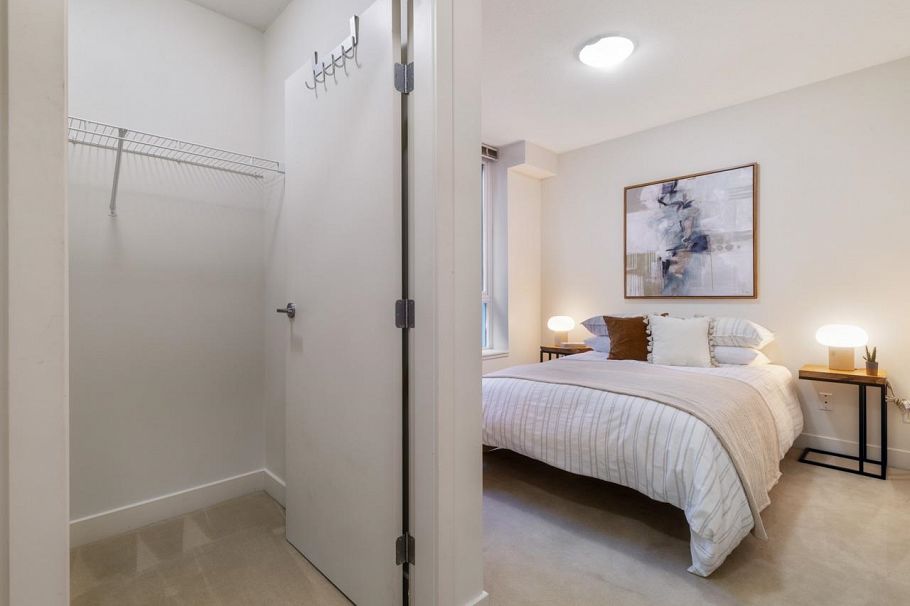 188 Chesterfield Avenue North Vancouver, BC - 26