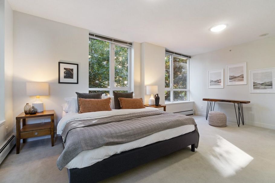 188 Chesterfield Avenue North Vancouver, BC - 19