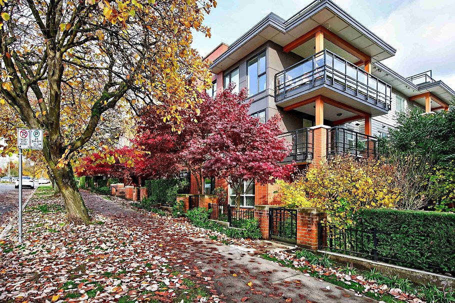 205 7928 Yukon Street Vancouver, BC - 3