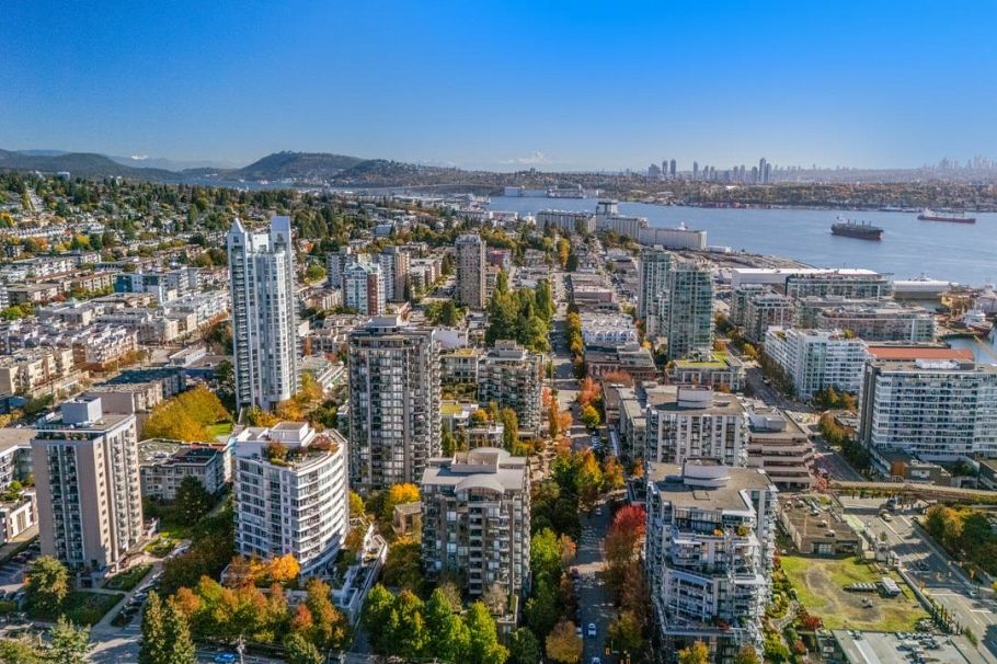 188 Chesterfield Avenue North Vancouver, BC - 36