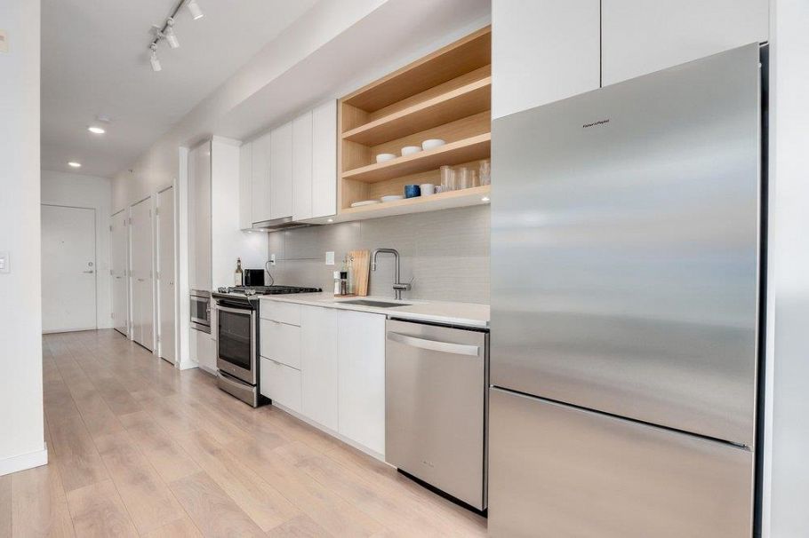 509 725 Marine Drive North Vancouver, BC - 30