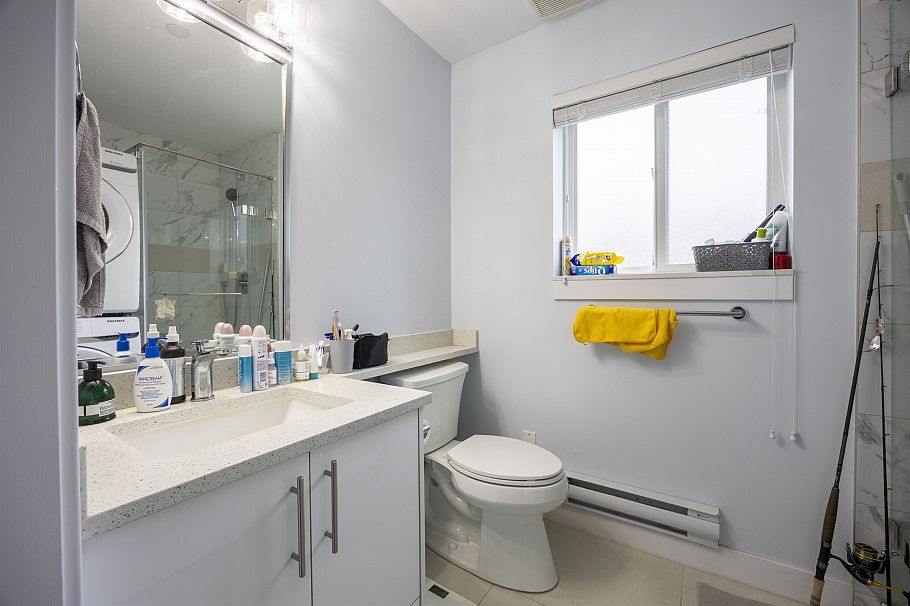 4203 W 14th Avenue Vancouver, BC - 35