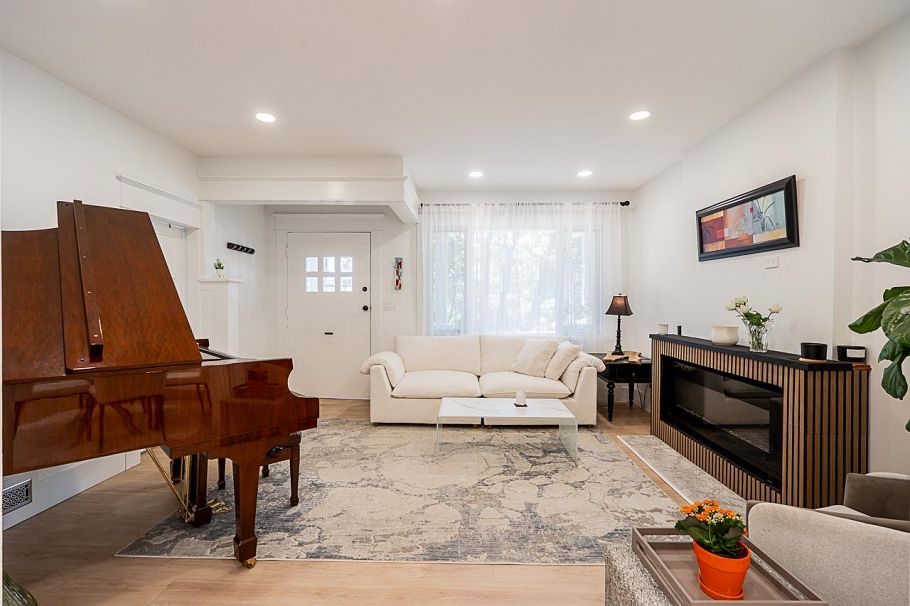 3343 W 3rd Avenue Vancouver, BC - 6