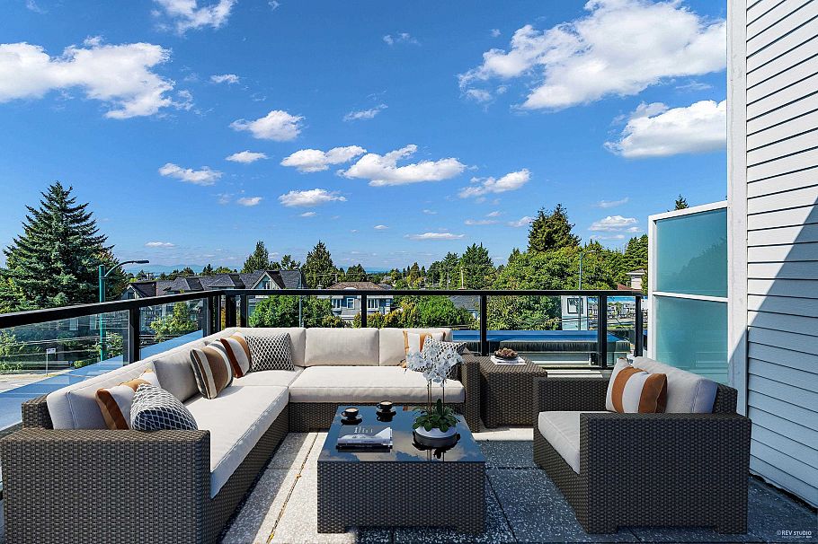 7478 Granville Street Vancouver, BC - 16