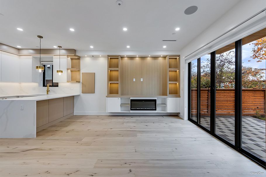 1 150 E 51 Avenue Vancouver, BC - 5