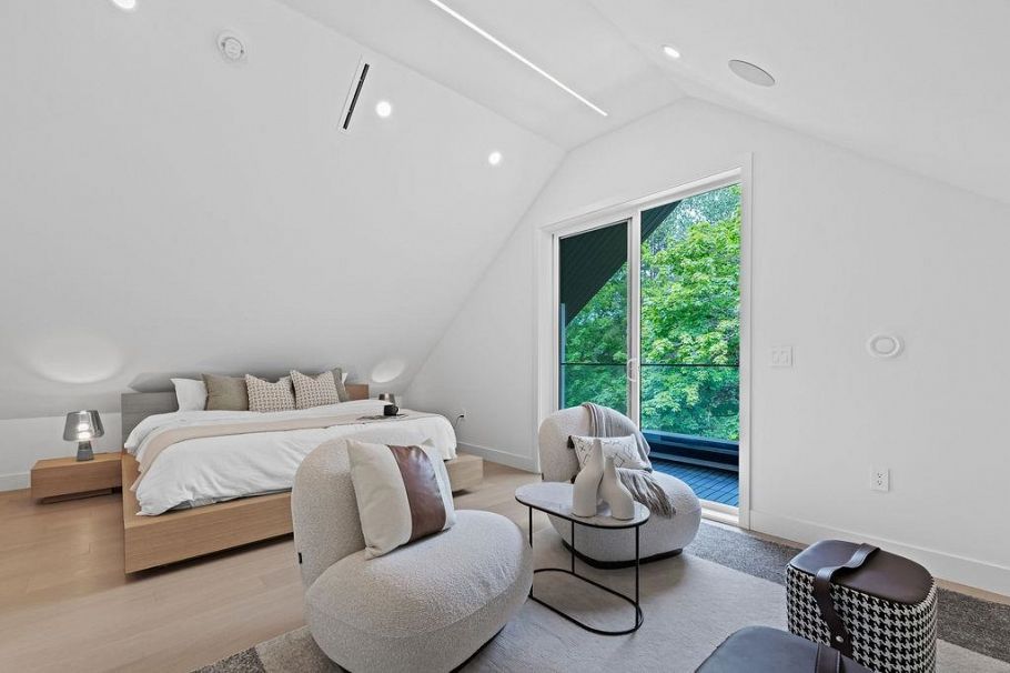 1 3880 W 23rd Avenue Vancouver, BC - 32