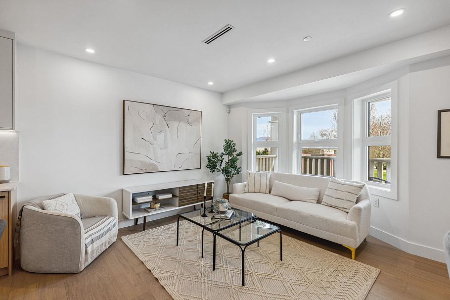 3381 Victoria Drive Vancouver, BC - 10