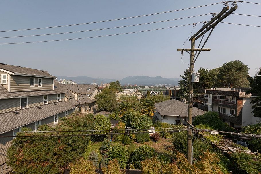 2272 St. George Street Vancouver, BC - 20