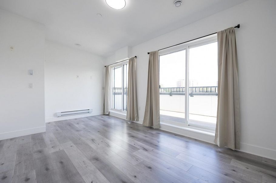 5140 Slocan Street Vancouver, BC - 8