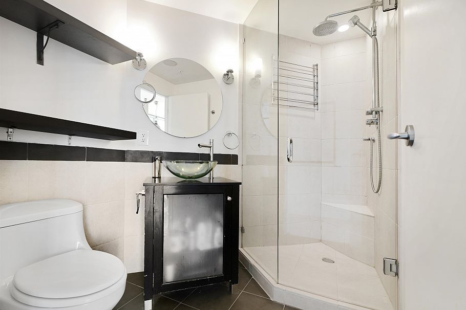 2103 907 Beach Avenue Vancouver, BC - 4