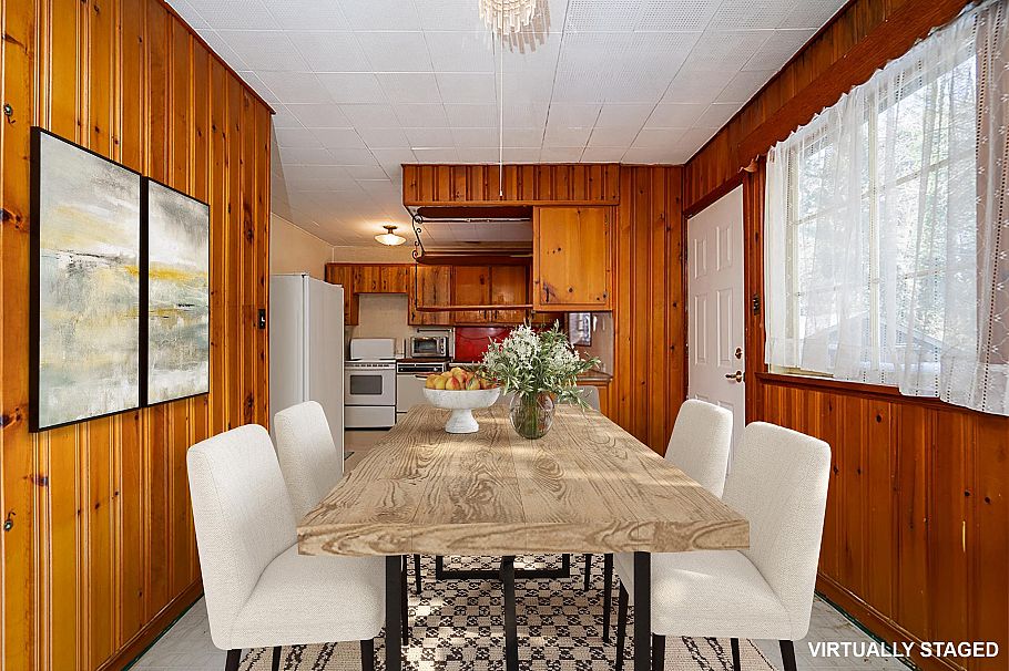 2212 Old Dollarton Road North Vancouver, BC - 11