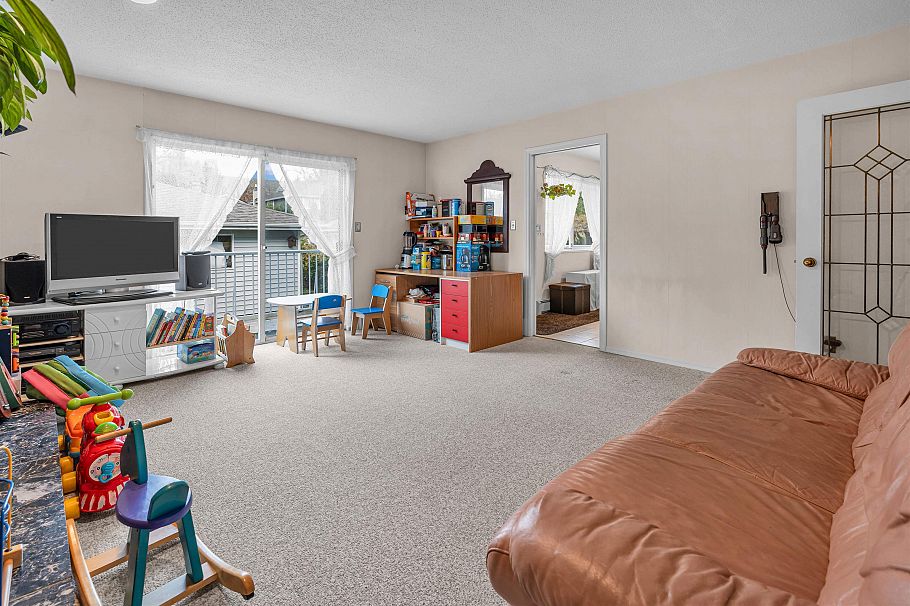 3863 W 30th Avenue Vancouver, BC - 20