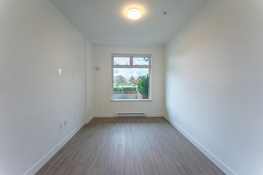 202 2408 Grant Street Vancouver, BC - 10