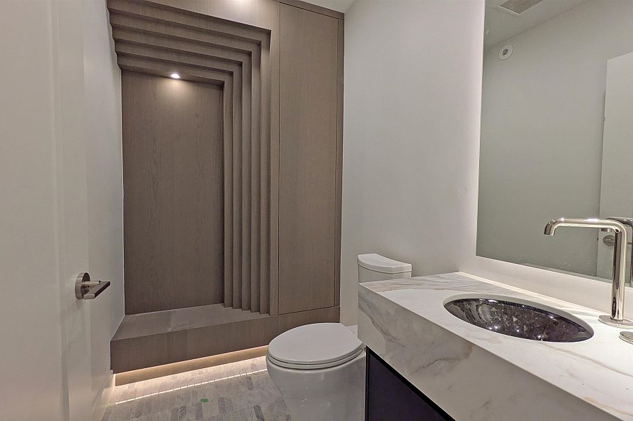 1139 W 33rd Avenue Vancouver, BC - 9