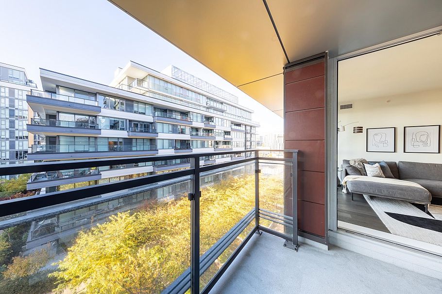 902 3331 No. 3 Road Richmond, BC - 28