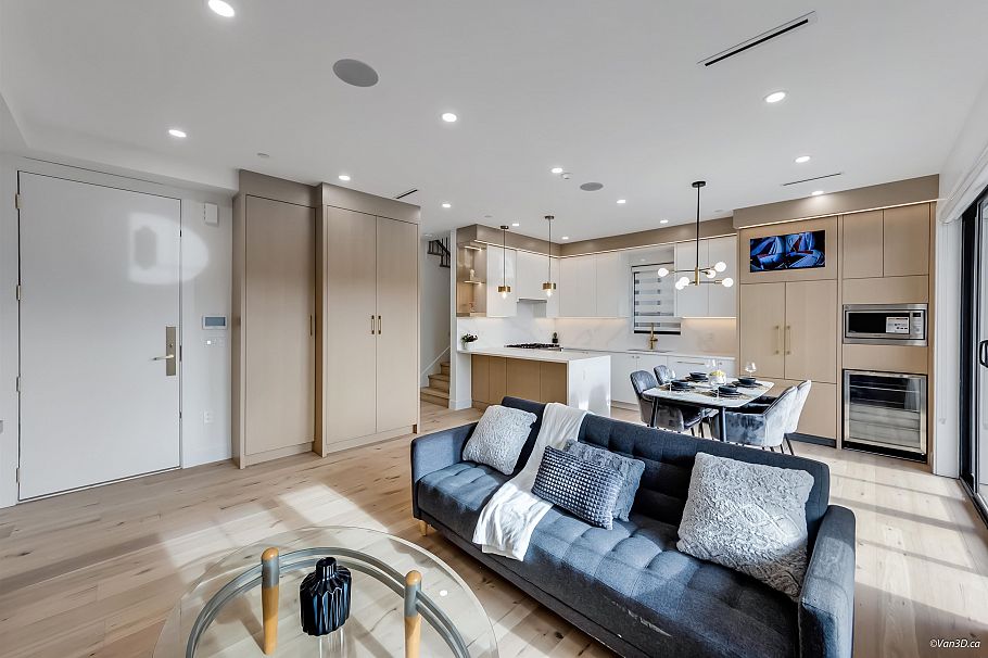 2 150 E 51 Avenue Vancouver, BC - 5