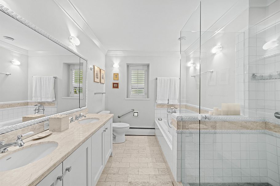 1443 Mcrae Avenue Vancouver, BC - 17