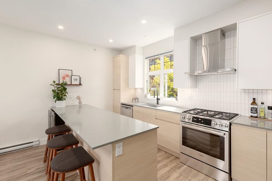 2272 St. George Street Vancouver, BC - 6