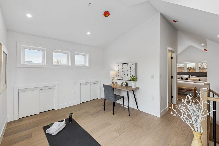 3381 Victoria Drive Vancouver, BC - 21