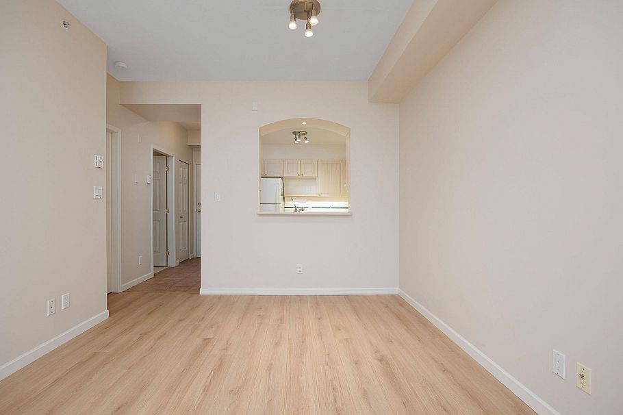 420 3600 WINDCREST DRIVE, North Vancouver BC V7G 2S5 North Vancouver, BC - 8