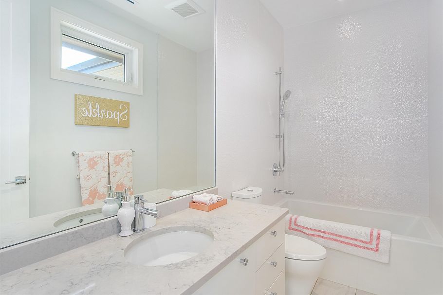 4090 Sunnycrest Drive North Vancouver, BC - 30