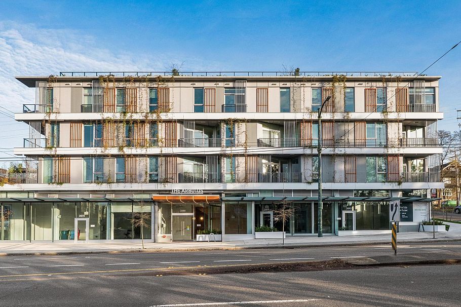 302 2888 Arbutus Street Vancouver, BC - 1