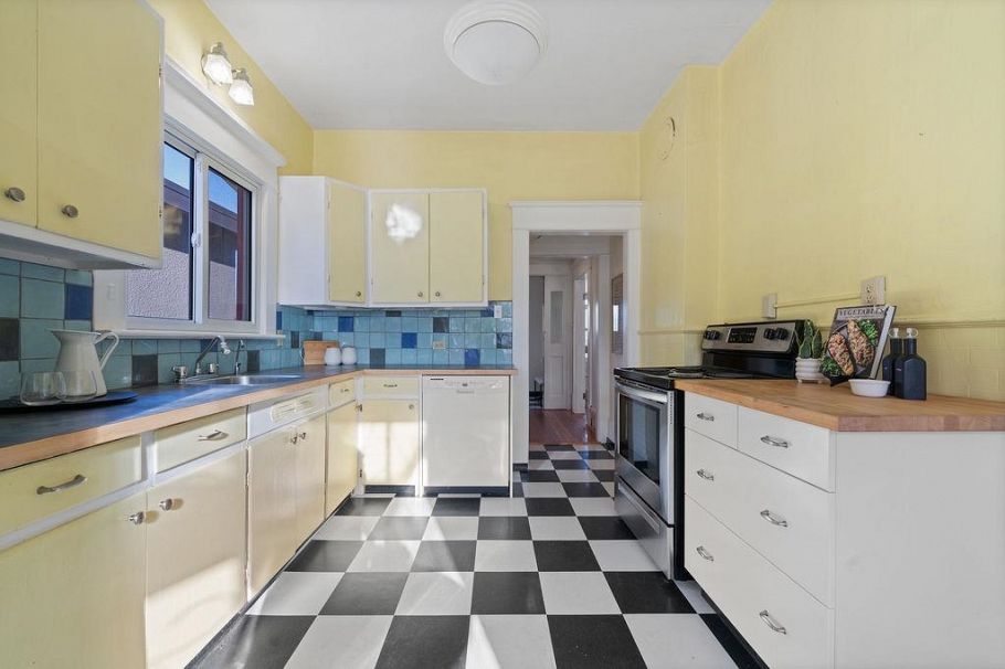 2130 Parker Street Vancouver, BC - 17