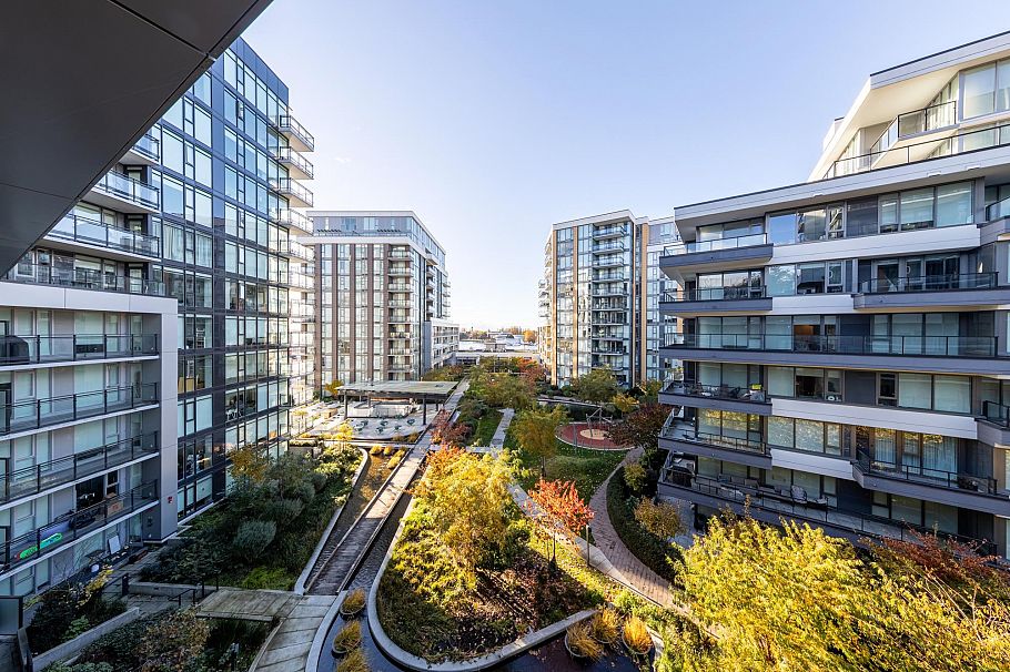 902 3331 No. 3 Road Richmond, BC - 29