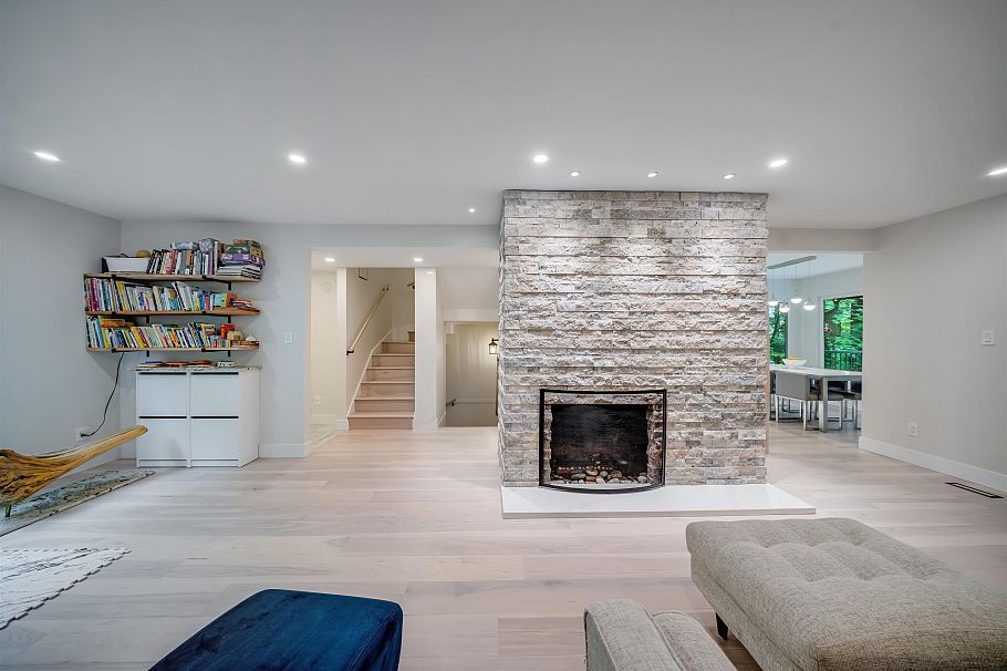 867 Frederick Road North Vancouver, BC - 22