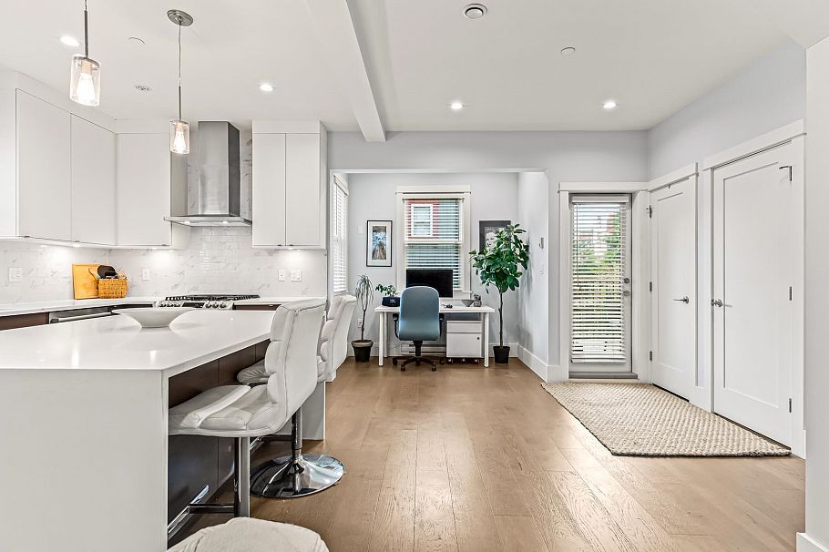 437 Vernon Drive Vancouver, BC - 13