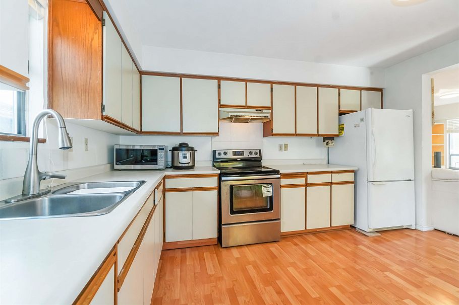 5820 Earles Street Vancouver, BC - 10