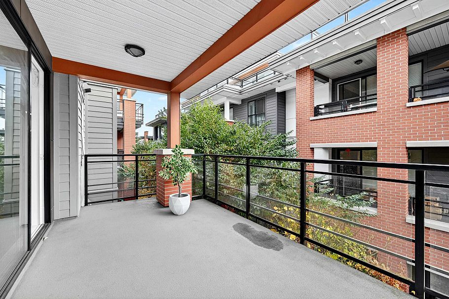 205 7928 Yukon Street Vancouver, BC - 22