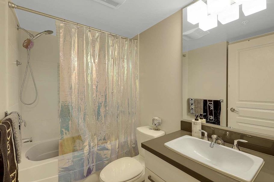 320 4550 Fraser Street Vancouver, BC - 19