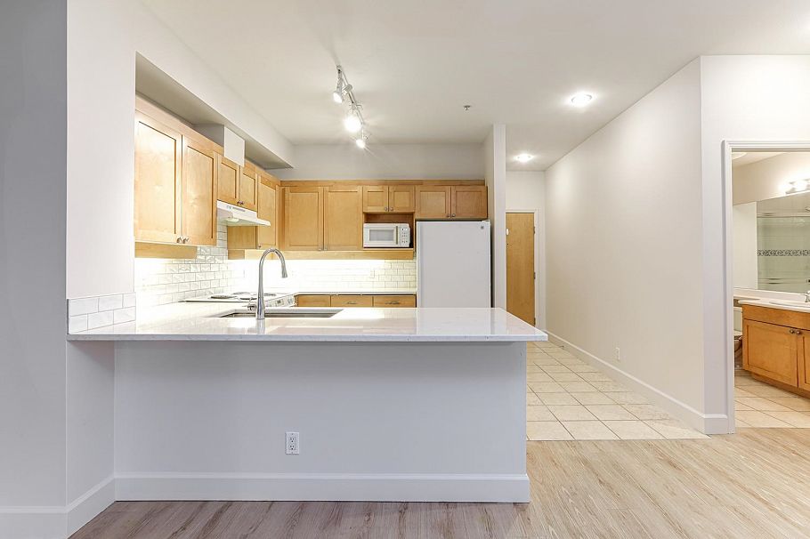 211 6198 Ash Street Vancouver, BC - 8