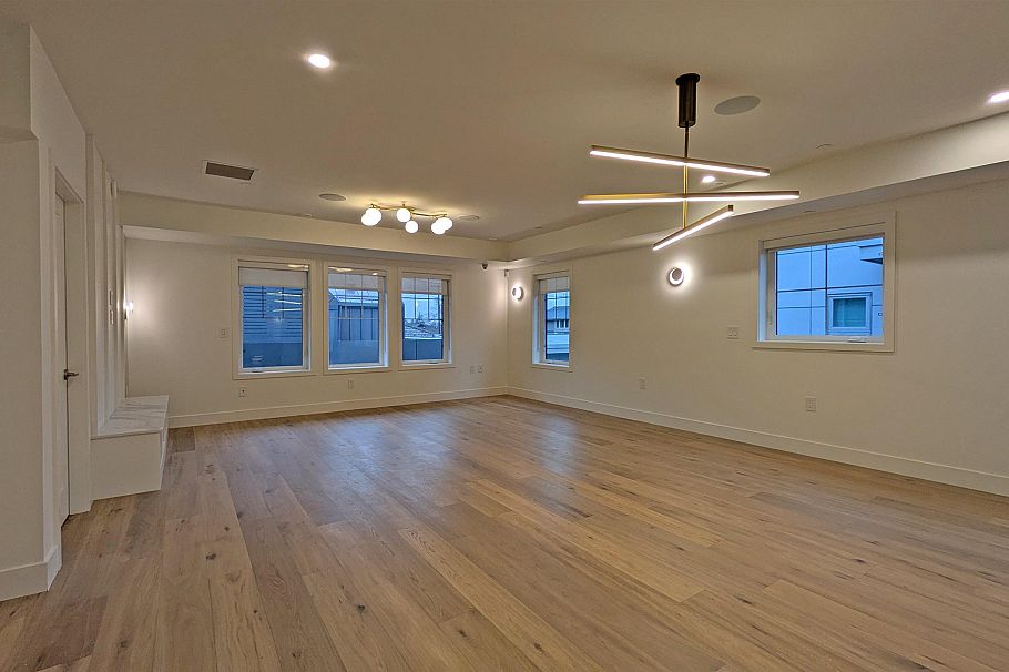 1139 W 33rd Avenue Vancouver, BC - 3