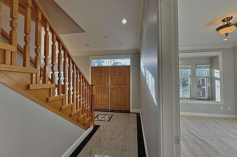 3311 E 44th Avenue Vancouver, BC - 3