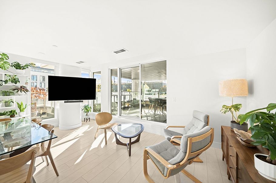 320 3538 Sawmill Crescent Vancouver, BC - 10