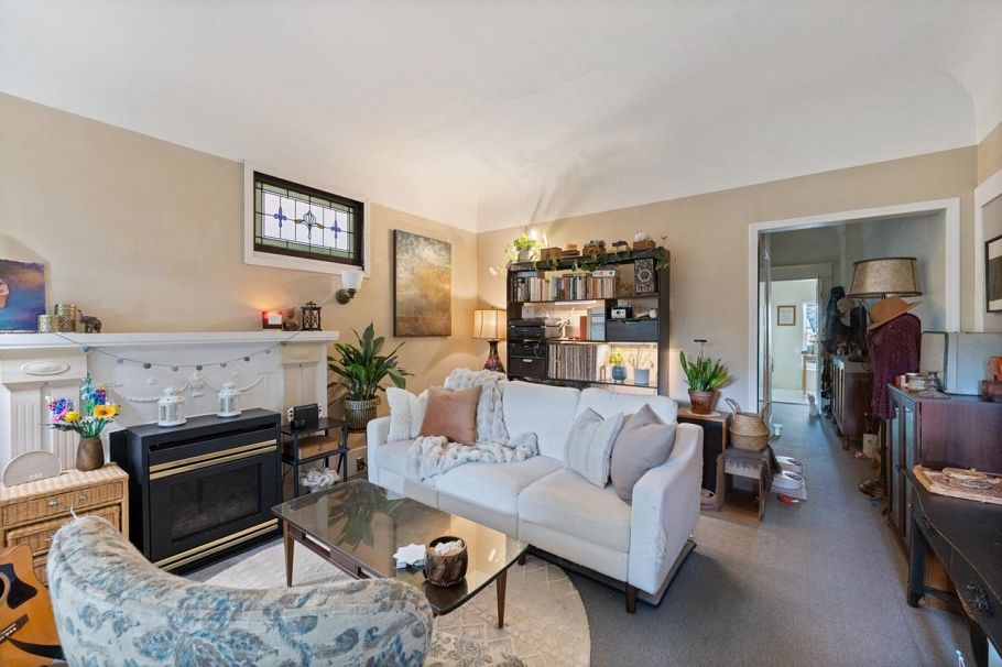 31 W 11th Avenue Vancouver, BC - 29