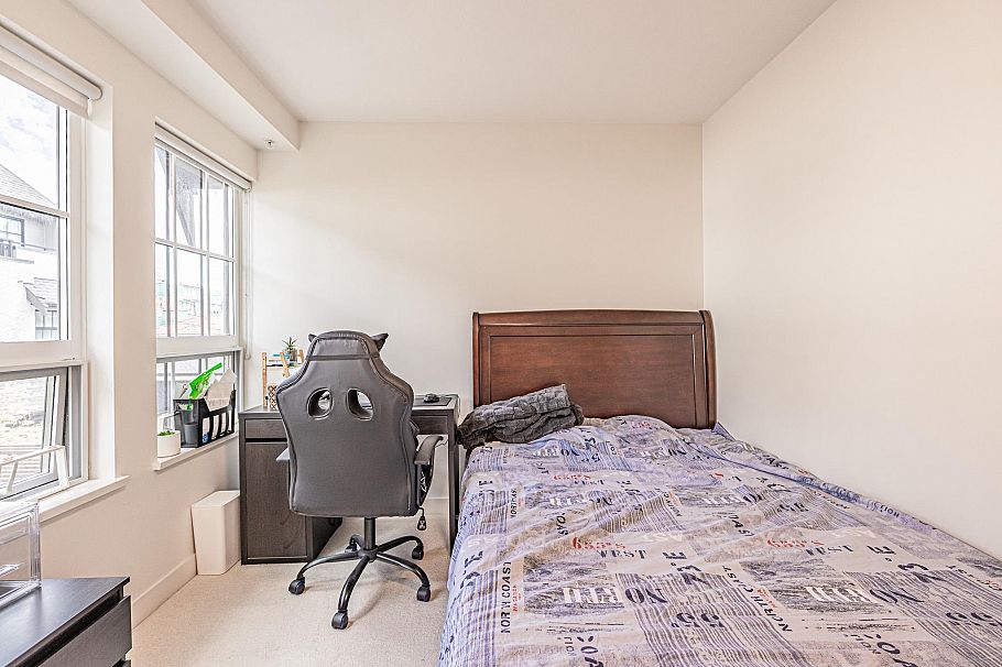 7903 Oak Street Vancouver, BC - 23