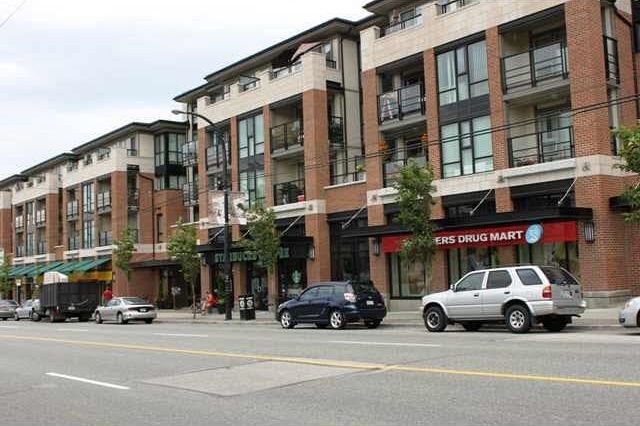 320 4550 Fraser Street Vancouver, BC - 1